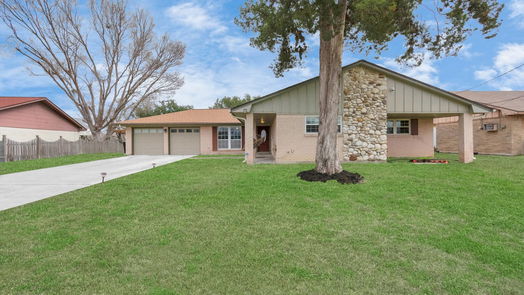 Baytown 1-story, 3-bed 214 Yaupon Drive-idx