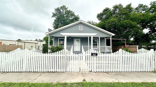 Baytown 1-story, 2-bed 309 E Defee Avenue-idx