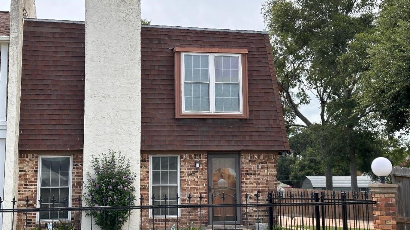 Baytown 2-story, 3-bed 2020 E James Street E-idx