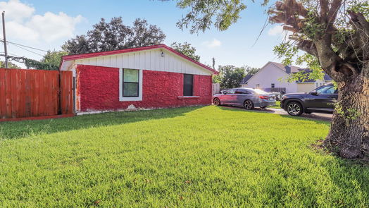 Baytown 1-story, 3-bed 2101 W Gulf Street-idx