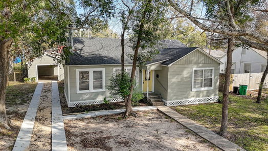 Baytown 1-story, 3-bed 1202 Madison Street-idx