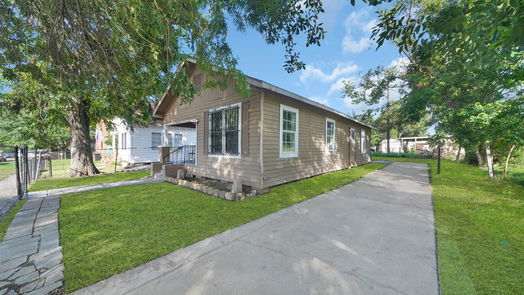 Baytown 1-story, 2-bed 1305 Pine Street-idx