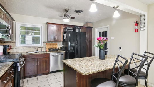 Baytown 1-story, 3-bed 505 S Circle Drive-idx