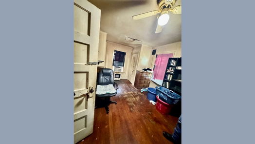 Baytown 2-story, 1-bed 1203 S Main Street-idx