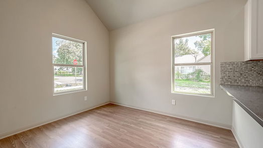 Baytown 1-story, 3-bed 401 Travis Street-idx