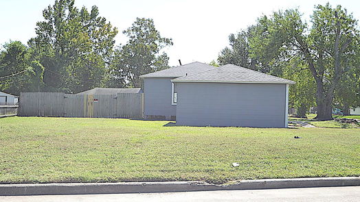 Baytown 1-story, 3-bed 1004 Sunset Drive-idx