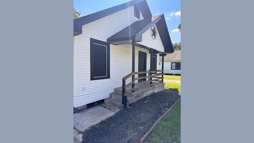 Baytown 1-story, 3-bed 705 Bowie Street-idx