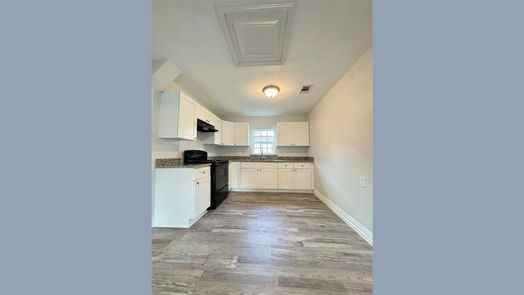 Baytown 1-story, 2-bed 302 Travis Street-idx