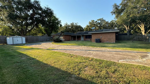 Baytown 1-story, 3-bed 701 Fleetwood Street-idx