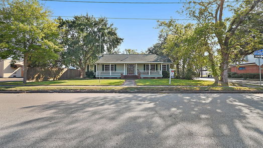 Baytown 1-story, 2-bed 321 W Sterling Avenue-idx