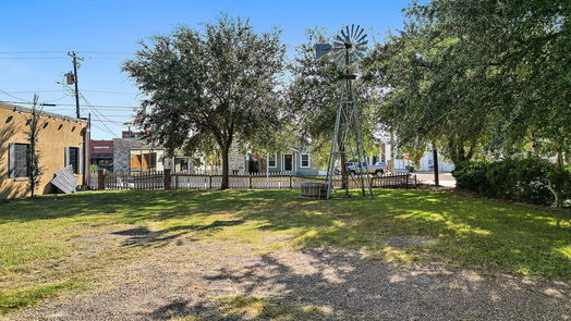 Baytown 1-story, 2-bed 321 W Sterling Avenue-idx