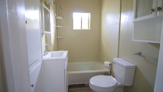 Baytown 1-story, 2-bed 518 E Adoue Street-idx