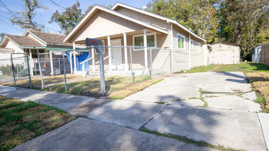 Baytown 1-story, 2-bed 518 E Adoue Street-idx