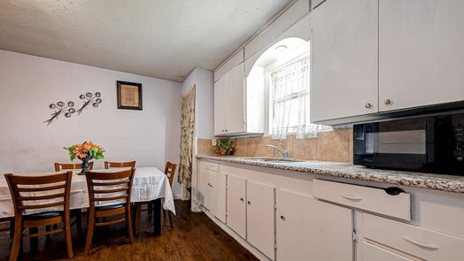 Baytown 1-story, 3-bed 2630 Waco Street-idx