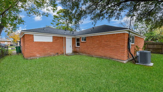 Baytown 1-story, 4-bed 5413 Hazel Street-idx