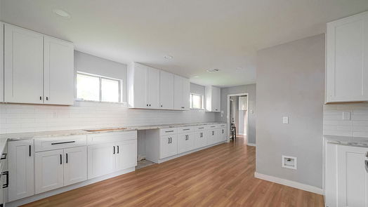 Baytown null-story, 3-bed 4800 Country Club View-idx