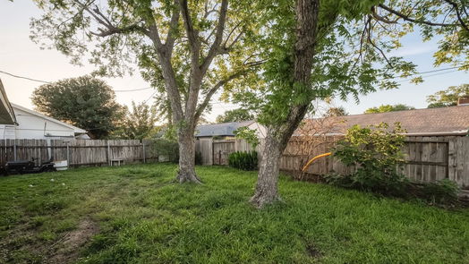 Baytown null-story, 3-bed 4800 Country Club View-idx