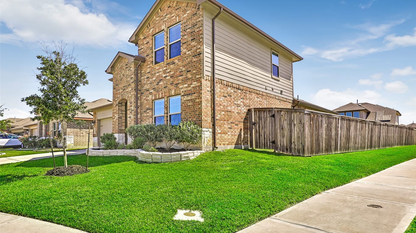 Baytown 2-story, 4-bed 3902 Country Club Drive-idx