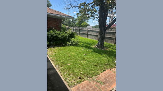 Baytown 1-story, 4-bed 4800 Burning Tree Drive-idx