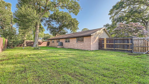 Baytown 1-story, 4-bed 5105 Tamarach Drive-idx