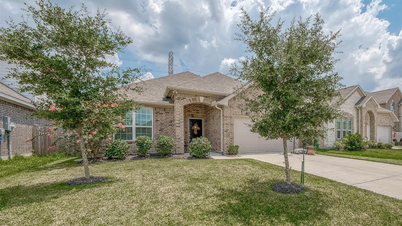 Baytown null-story, 4-bed 8434 Sunset Isles Drive-idx