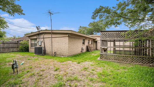 Baytown 1-story, 3-bed 704 Pamela Drive-idx