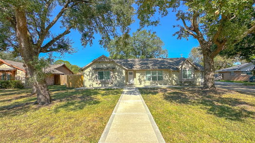 Baytown 1-story, 3-bed 5008 Inverness Drive-idx