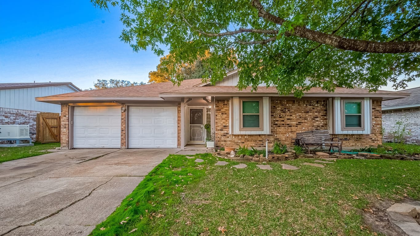 Baytown null-story, 3-bed 3502 Kingsway Drive-idx