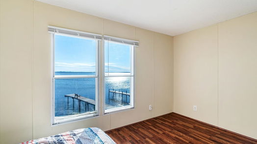 Baytown 1-story, 2-bed 2418 Bay Oaks Harbor Drive-idx