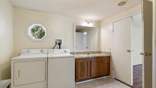 Baytown 1-story, 2-bed 2418 Bay Oaks Harbor Drive-idx