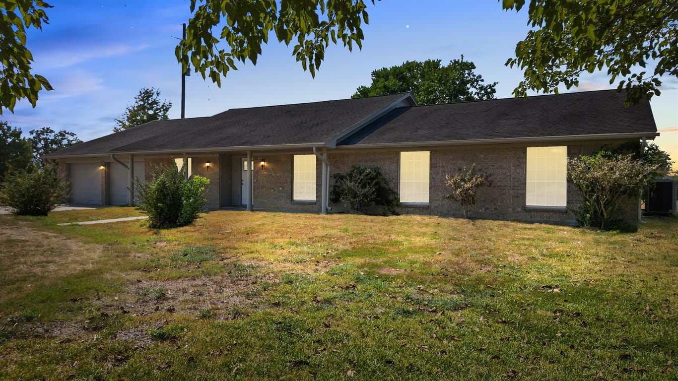 Baytown null-story, 4-bed 5833 S Fm 565 Road-idx