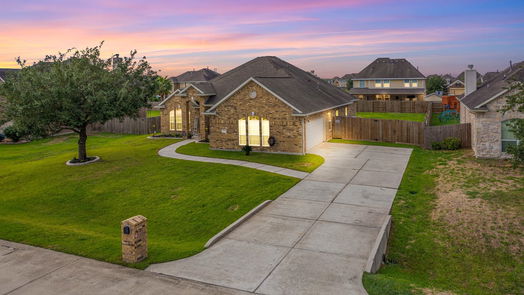 Mont Belvieu 1-story, 3-bed 9707 Crestwood Drive-idx