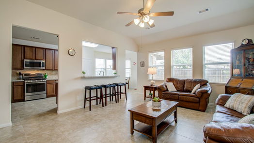 Mont Belvieu 2-story, 4-bed 4011 Longwood Drive-idx