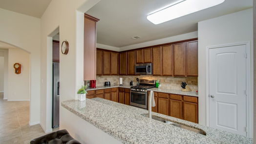 Mont Belvieu 2-story, 4-bed 4011 Longwood Drive-idx