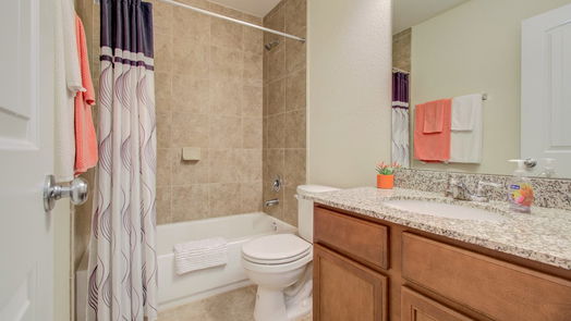 Mont Belvieu 2-story, 4-bed 4011 Longwood Drive-idx