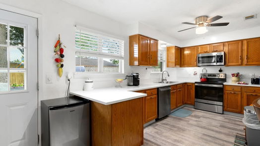 Channelview 1-story, 3-bed 1522 Holbech Lane-idx