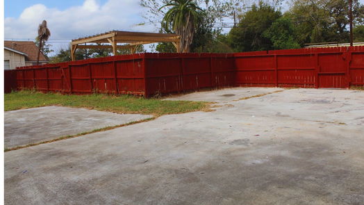 Channelview null-story, 4-bed 602 Lakeside Drive-idx