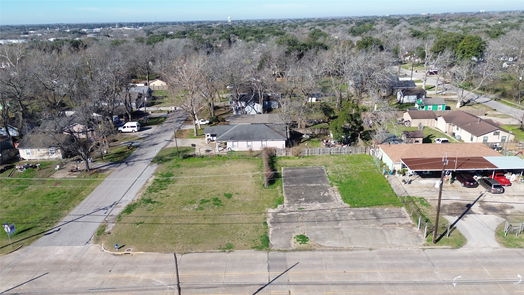 Clute null-story, null-bed 340 S Main Street-idx