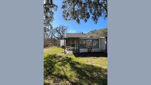 Clute 1-story, 3-bed 1272 Pecan Street-idx