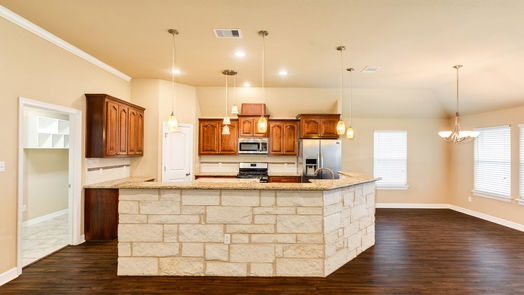 Clute 1-story, 3-bed 102 Jefferson Street-idx