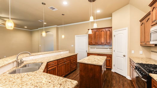Clute 1-story, 3-bed 102 Jefferson Street-idx