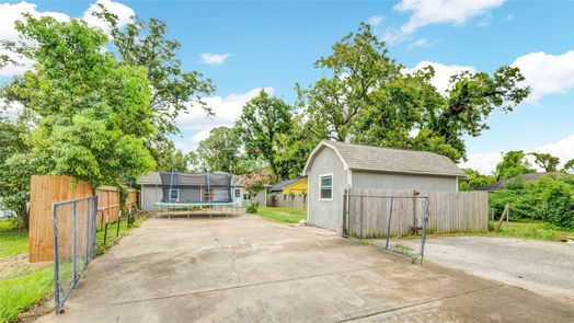 Clute null-story, 3-bed 224 Maddox Street-idx