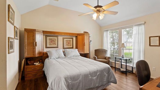 Clute 2-story, 4-bed 105 Concord Avenue-idx