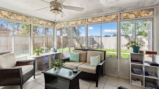 Clute 2-story, 4-bed 105 Concord Avenue-idx