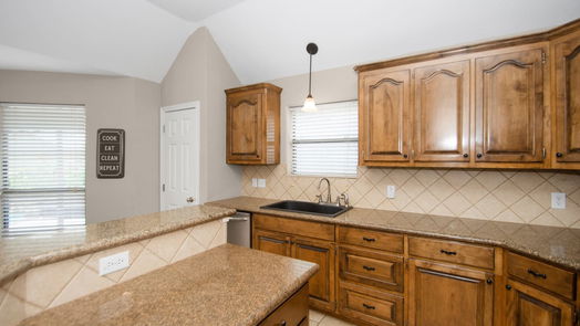 Clute null-story, 3-bed 110 Hancock Street-idx