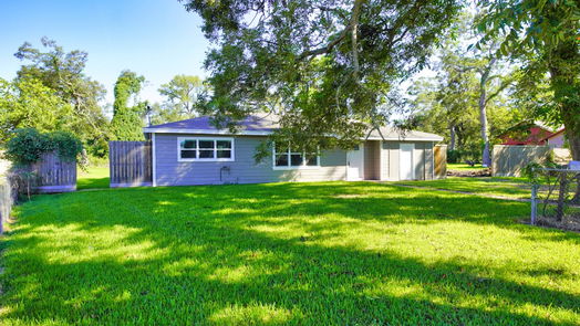 Clute null-story, 3-bed 1116 Lake Street-idx