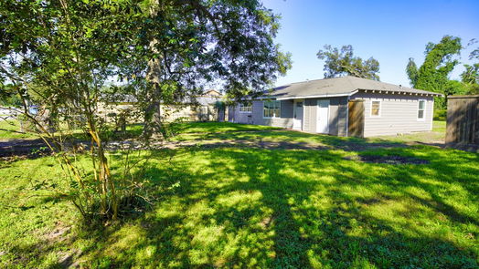 Clute null-story, 3-bed 1116 Lake Street-idx