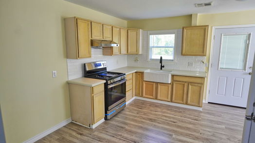 Clute null-story, 3-bed 1116 Lake Street-idx