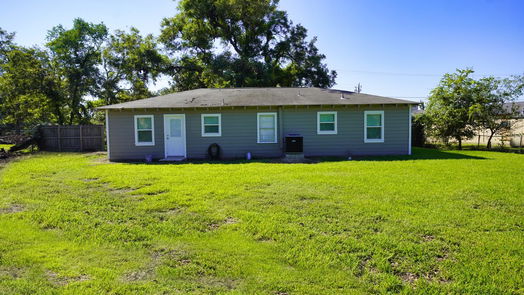 Clute null-story, 3-bed 1116 Lake Street-idx