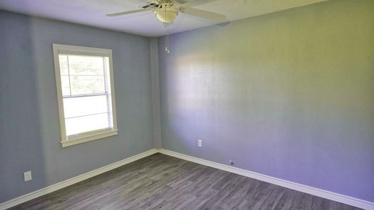 Clute null-story, 3-bed 1116 Lake Street-idx